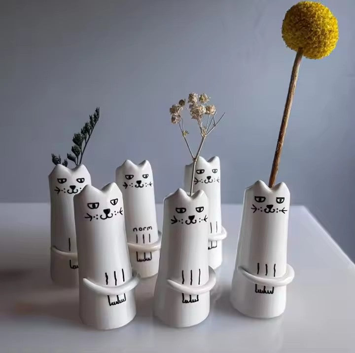 Cat Flower Vase Bud Ceramic Mini Handmade Tiny Vases Japanese Trendy Pretty Vase
